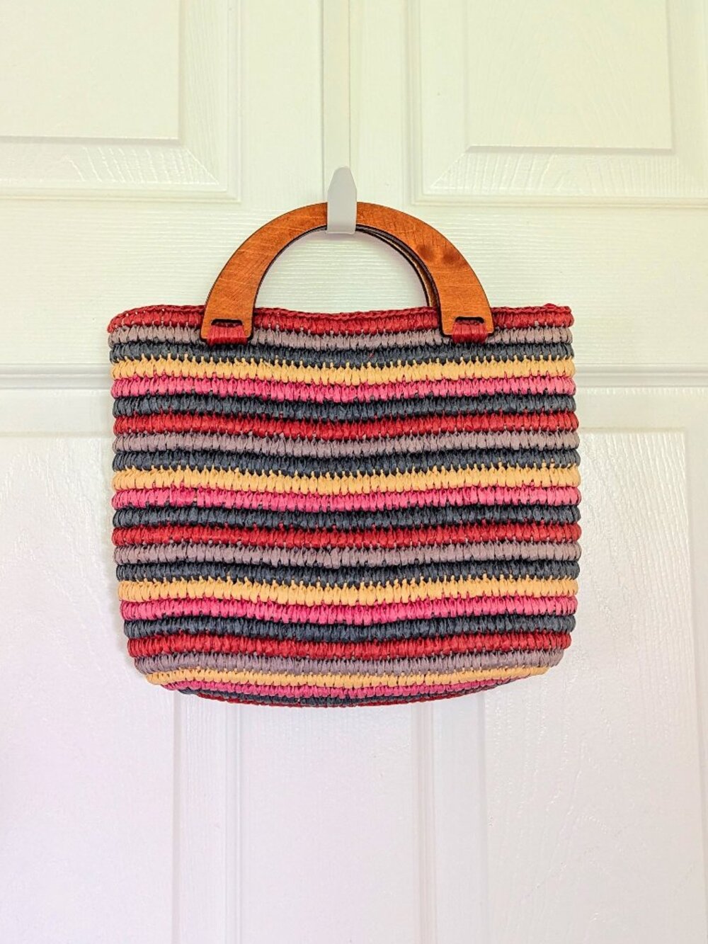 *Multicolor Straw Wooden Tote Handbag